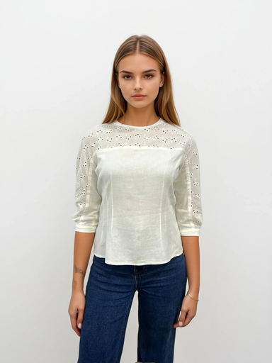 Blouse with ¾ sleeves
