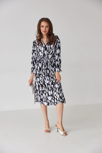 Dress with elastic waist