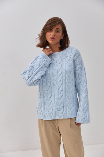 Sweater in cable-stitch knit